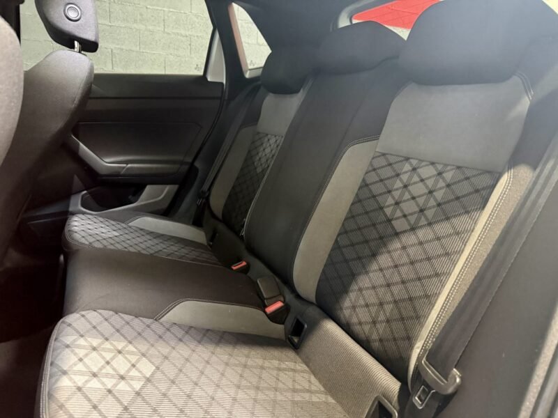 VOLKSWAGEN POLO 6 TSI R line TOIT OUVRANT / PREMIERE MAIN / CARPLAY 