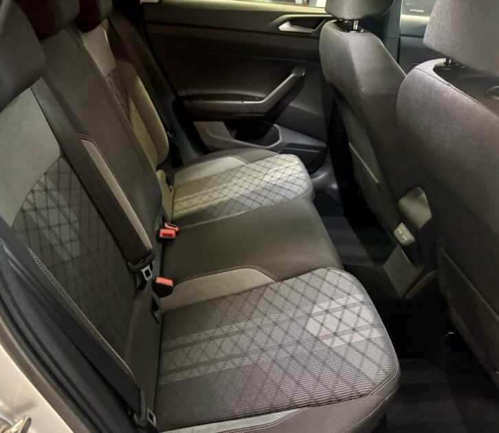 VOLKSWAGEN POLO 6 TSI R line TOIT OUVRANT / PREMIERE MAIN / CARPLAY 