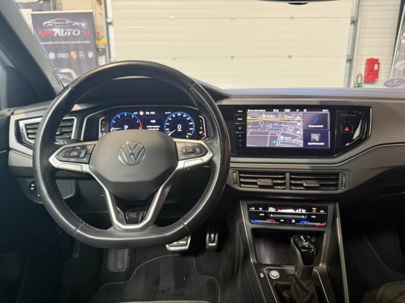 VOLKSWAGEN POLO 6 TSI R line TOIT OUVRANT / PREMIERE MAIN / CARPLAY 