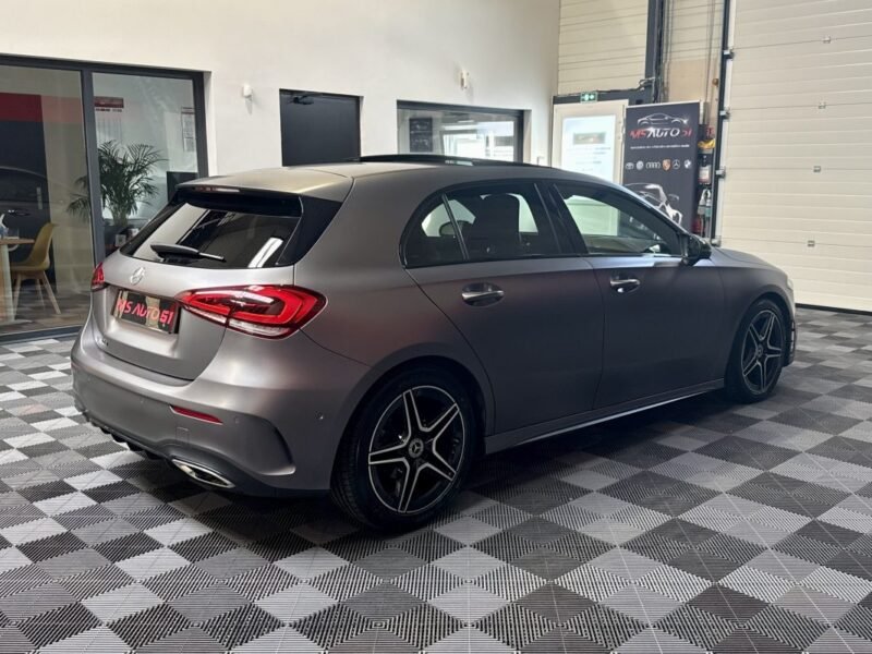 MERCEDES CLASSE A 180 D AMG line TOIT OUVRANT / PREMIERE MAIN