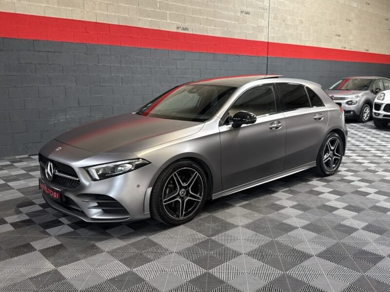 MERCEDES CLASSE A 180 D AMG line TOIT OUVRANT / PREMIERE MAIN