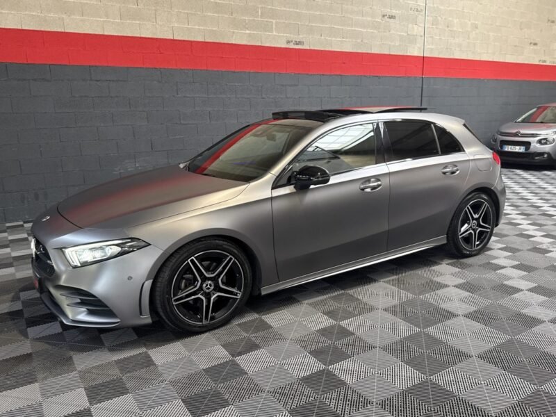 MERCEDES CLASSE A 180 D AMG line TOIT OUVRANT / PREMIERE MAIN
