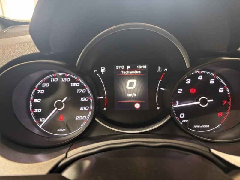 FIAT 500X 1.4 sport  / PREMIERE MAIN / CARPLAY 