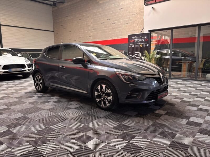 RENAULT CLIO 5 1.5 BLUE dci EVOLUTION / PREMIERE MAIN