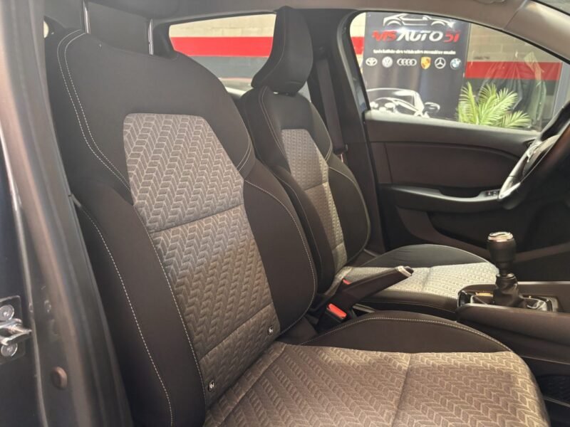 RENAULT CLIO 5 1.5 BLUE dci EVOLUTION / PREMIERE MAIN