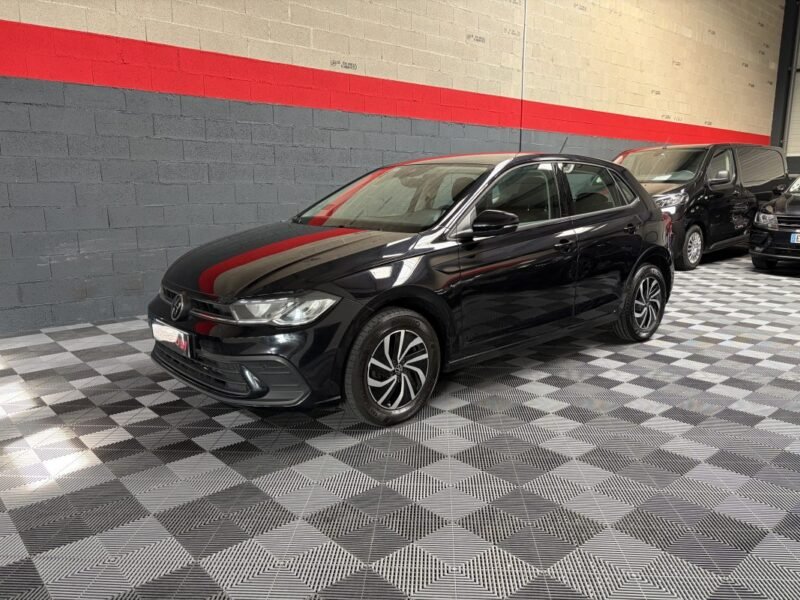 VOLKSWAGEN Polo VI 1.0 TSI 110ch Life DSG7 AUTOMATIQUE / PREMEIRE MAIN
