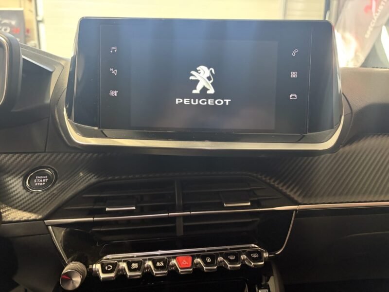 PEUGEOT 2008 ALLURE PACK 1.5 Hdi / CARPLAY / PREMIERE MAIN