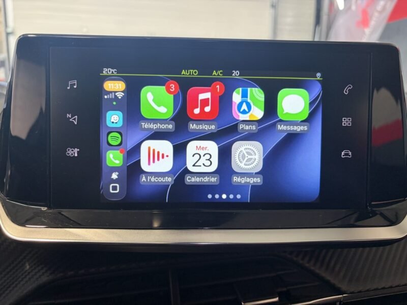 PEUGEOT 2008 ALLURE PACK 1.5 Hdi / CARPLAY / PREMIERE MAIN