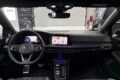 VOLKSWAGEN GOLF VIII 1.5 eTSI R-LINE TOIT OUVRANT/ PREMIERE MAIN 