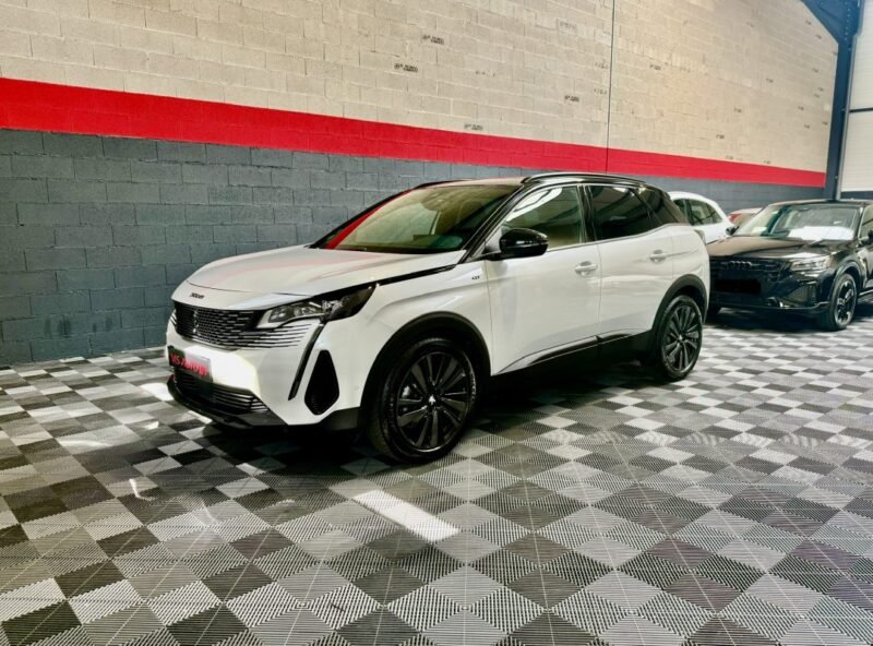 PEUGEOT 3008 II 1.5 BLUEHDI 130CH S&S GT pack  TOIT OUVRANT / ATTELAGE 